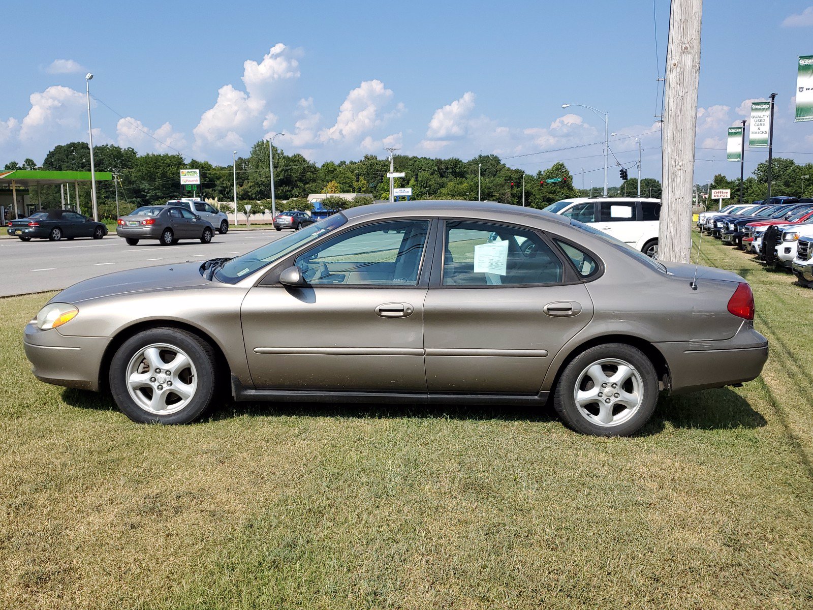 Pre Owned 2003 Ford Taurus Ses Fwd 4dr Car